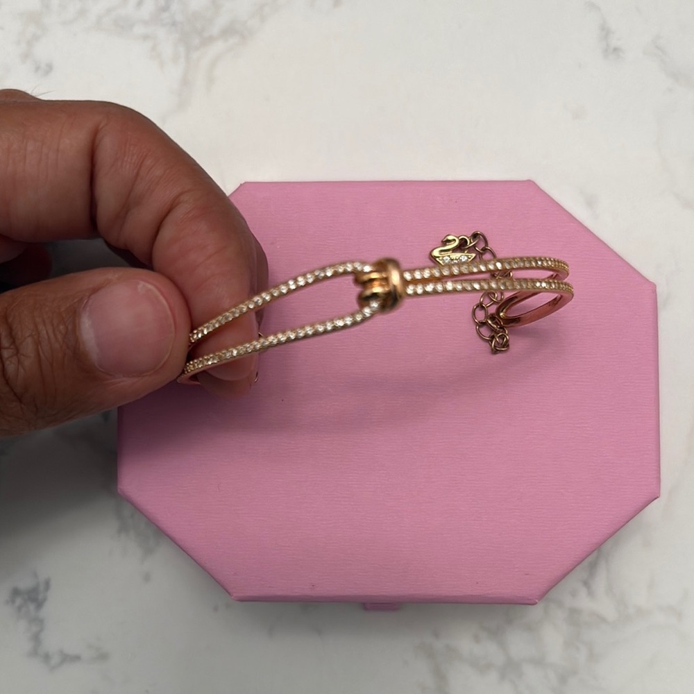 Swarovski Crystal bracelet (like new) - Picture 3 of 3
